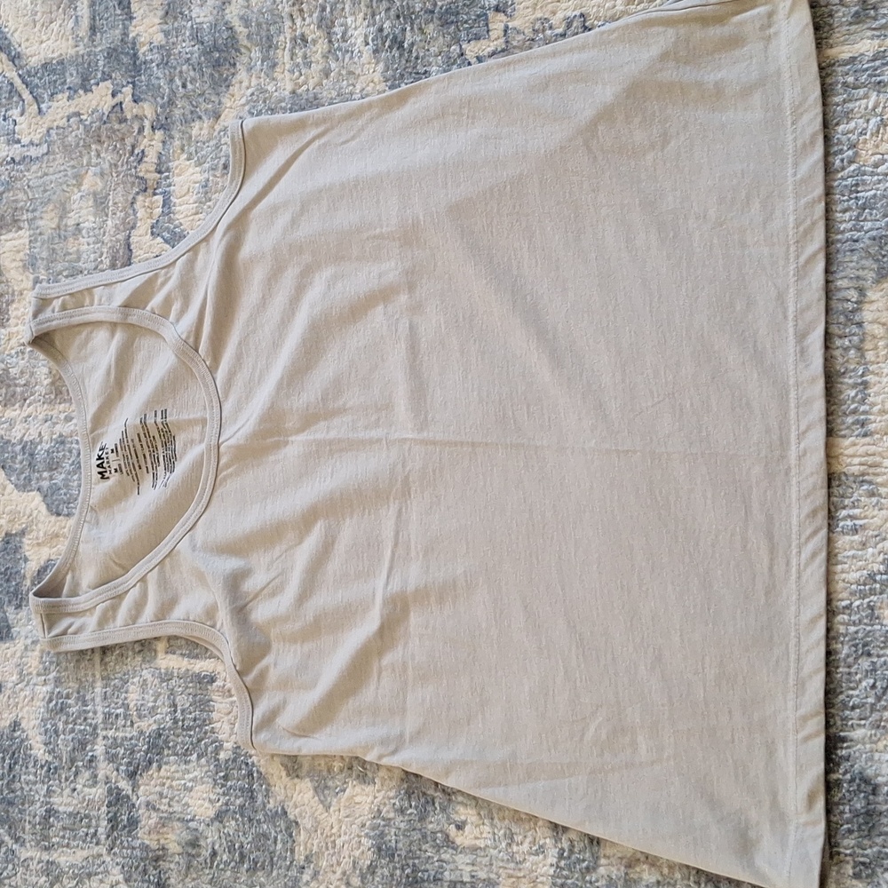 EUC Make Market tank, size M